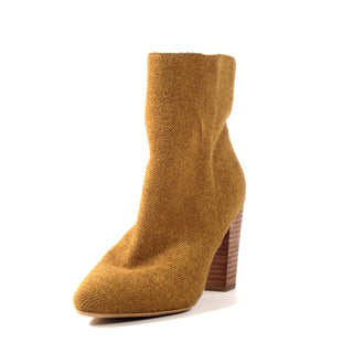 Women Mustard Heel Boot
